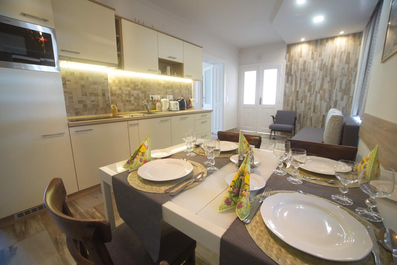 Holiday Home Podium エゲル エクステリア 写真