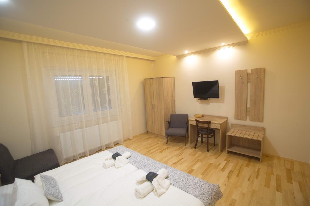 Holiday Home Podium エゲル エクステリア 写真