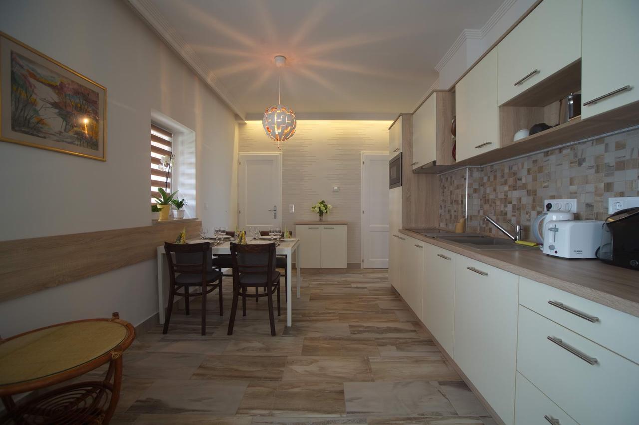 Holiday Home Podium エゲル エクステリア 写真